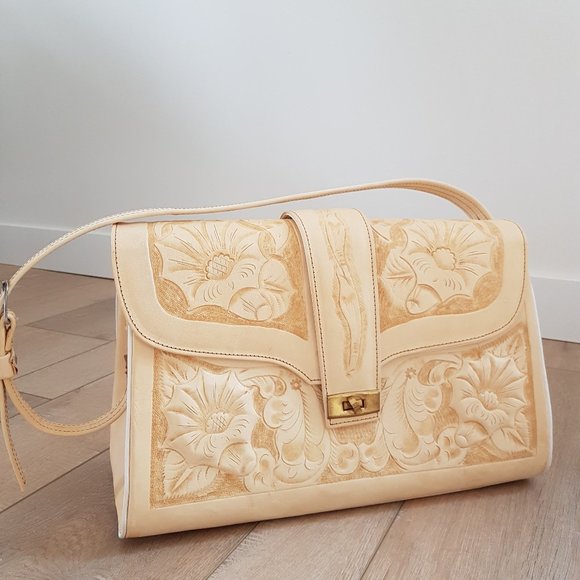 Vintage Handbags - Vintage Cream Genuine Leather Tooled Handbag